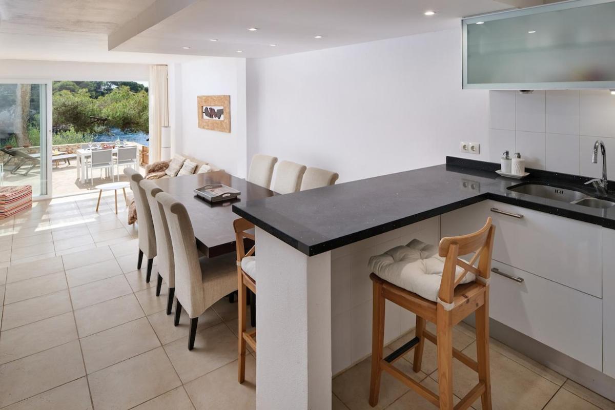 Sea Frontline Apartment 'Ernesto'. Pool. Wifi Santanyi Bagian luar foto
