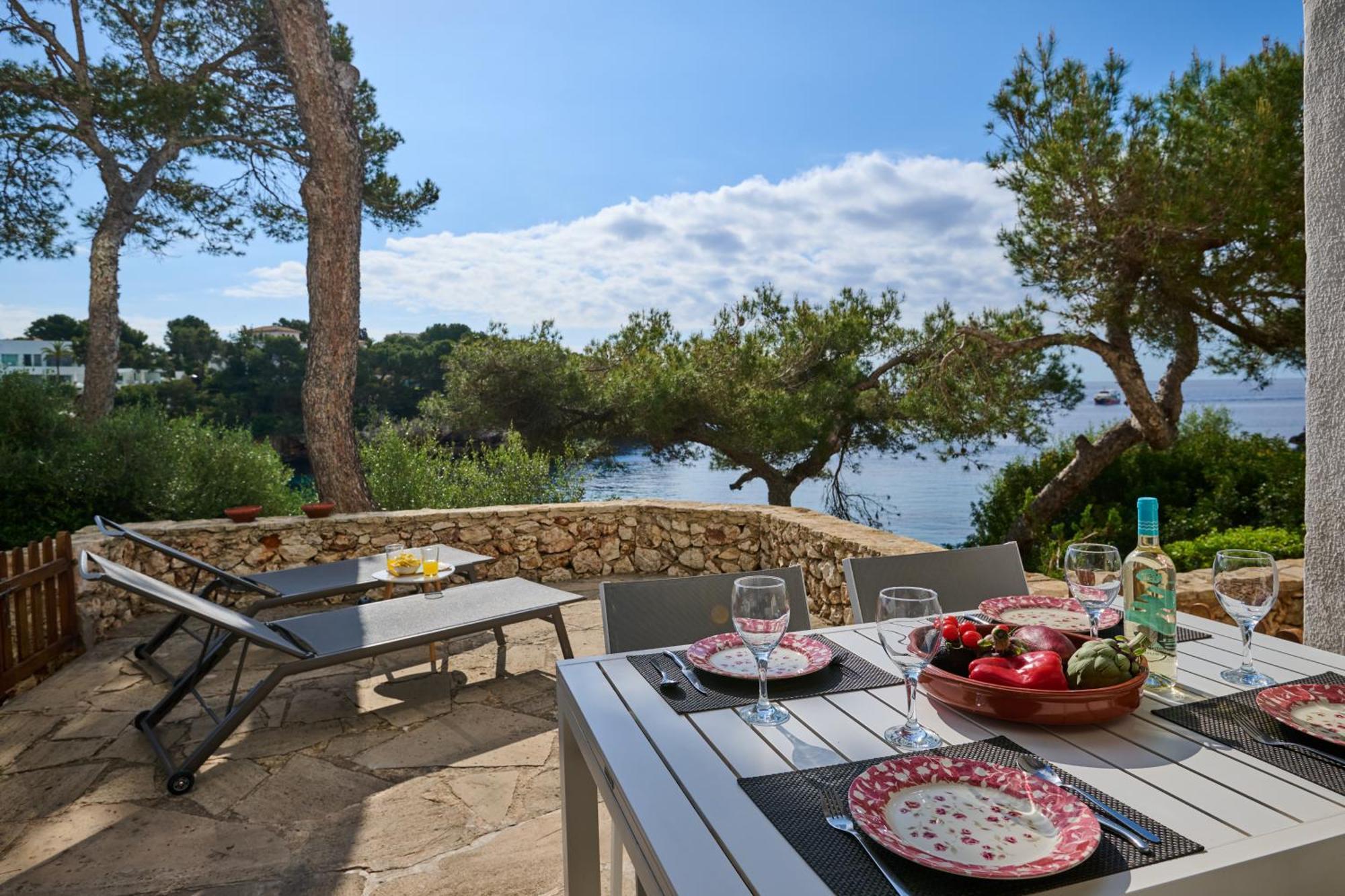 Sea Frontline Apartment 'Ernesto'. Pool. Wifi Santanyi Bagian luar foto