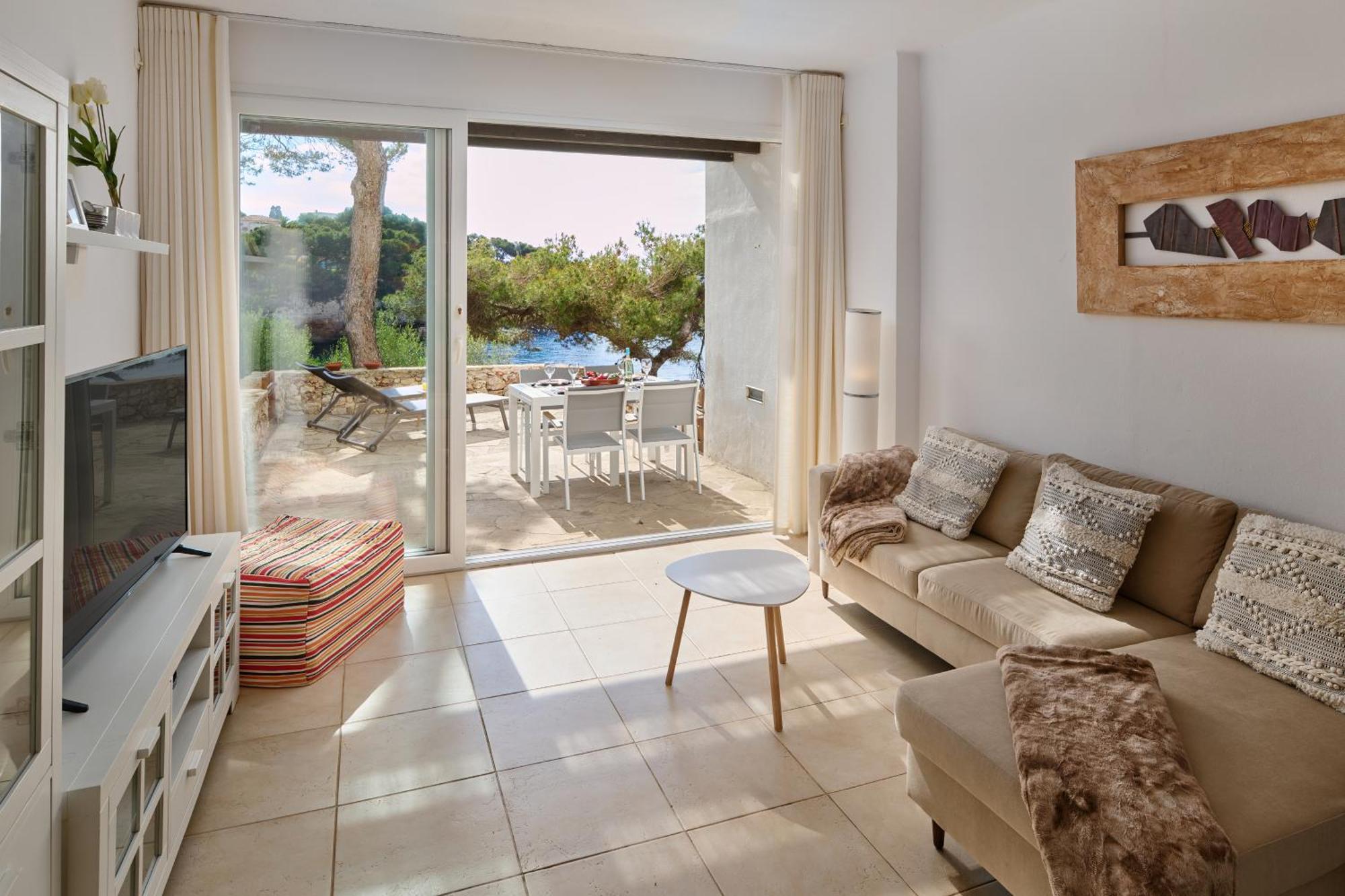 Sea Frontline Apartment 'Ernesto'. Pool. Wifi Santanyi Bagian luar foto