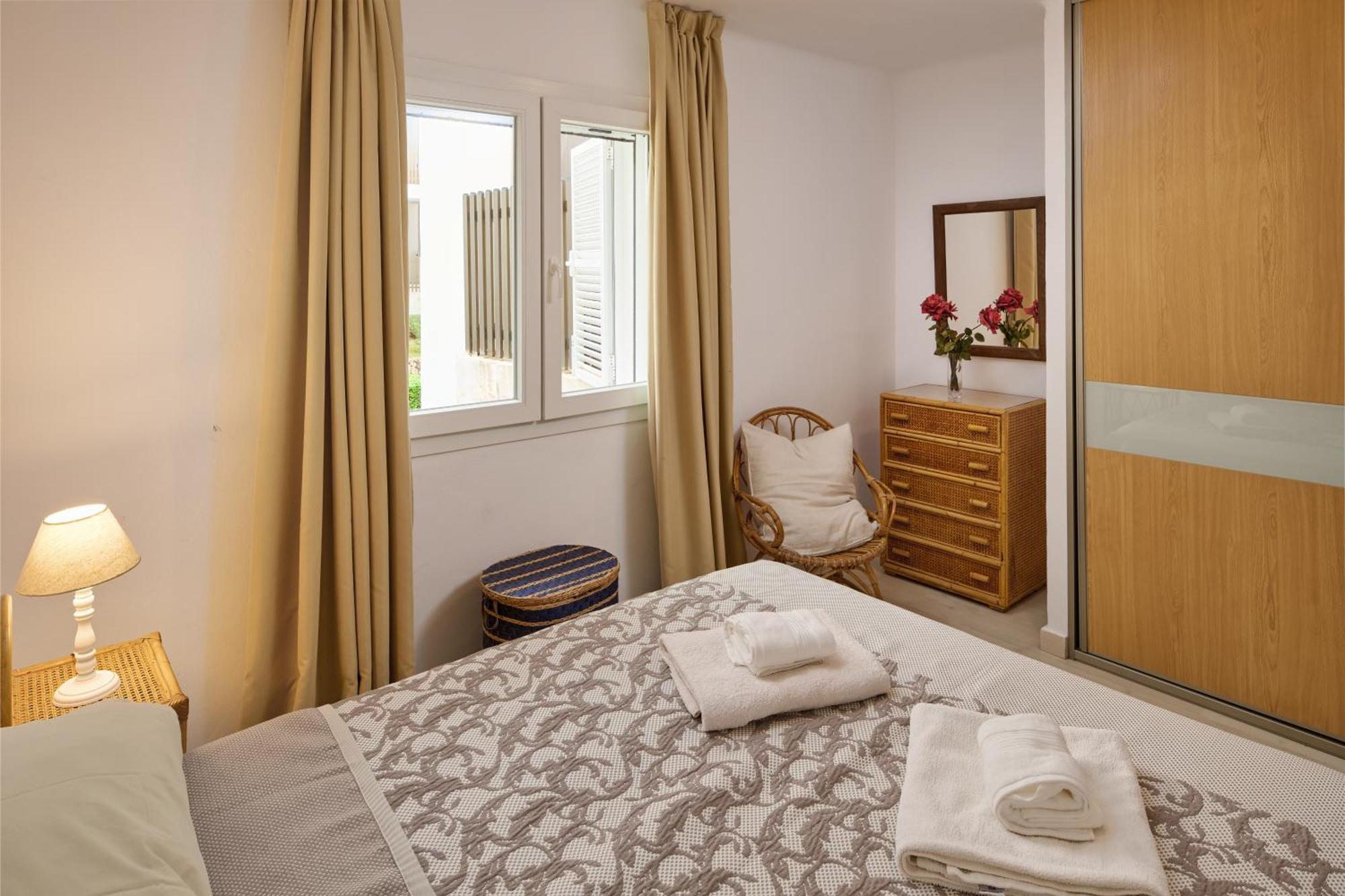 Sea Frontline Apartment 'Ernesto'. Pool. Wifi Santanyi Bagian luar foto