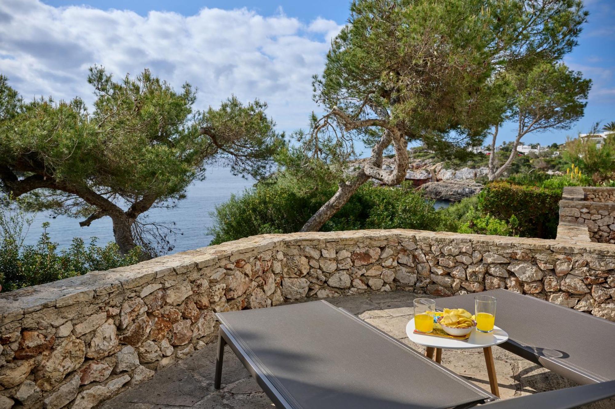 Sea Frontline Apartment 'Ernesto'. Pool. Wifi Santanyi Bagian luar foto